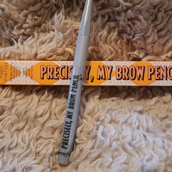 BENEFIT Pricisely my brow pencil - Picture 2 of 3